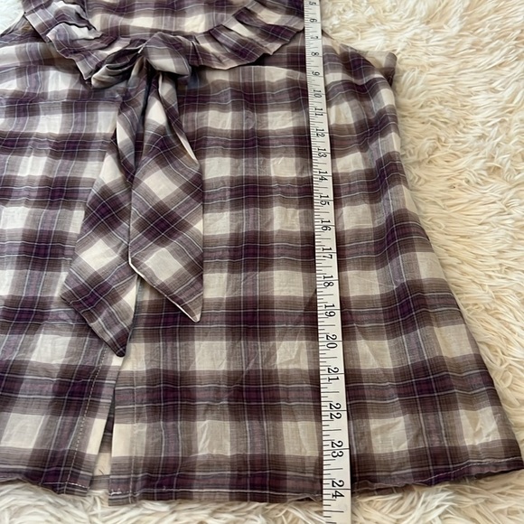 A.N.A Women’s Size Medium Sleeveless Button Down Purple Ruffled Top - Picture 6 of 6